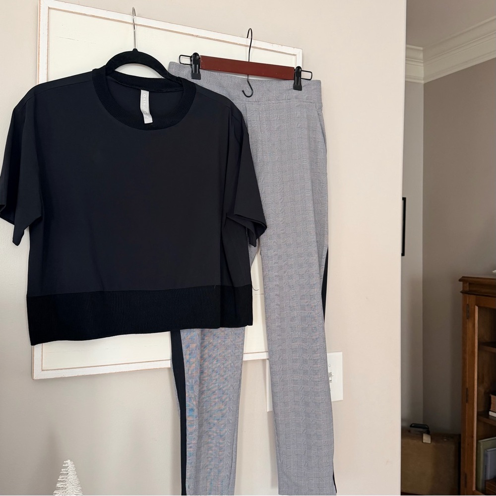 Athleta Zephyr Cropped Lightweight Loose Short Sleeve Ribbed Shirt Black Small - Picture 14 of 15